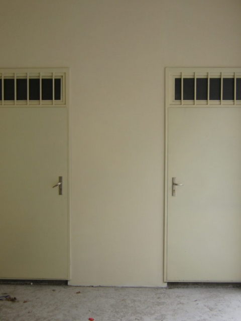 Метални врати за сервизни помещения