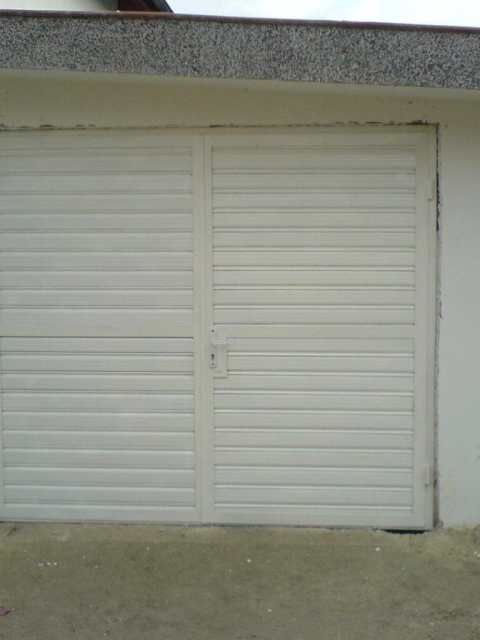 Метални врати за гаражи