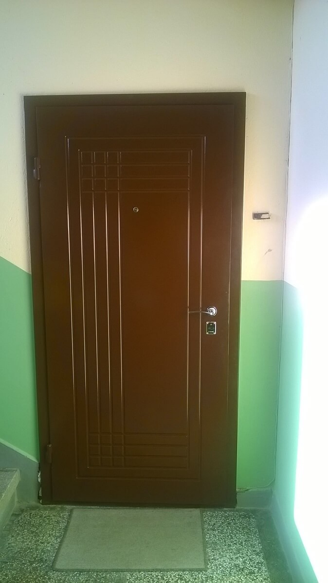Метални врати за апартаменти