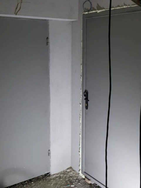 Други видове метални врати за сервизни помещения от БорИнвест